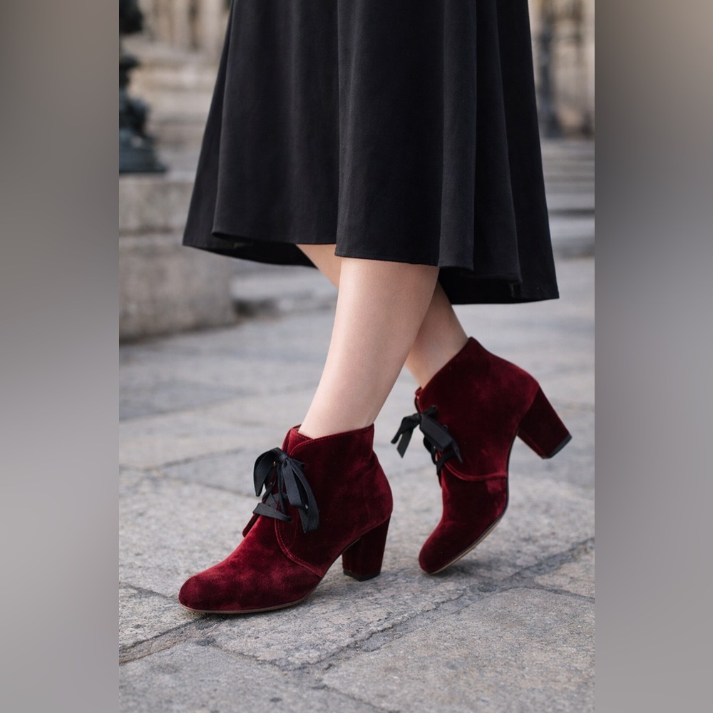 Patricia Green Velvet Victorian Lace Up Booties Red Spain 38